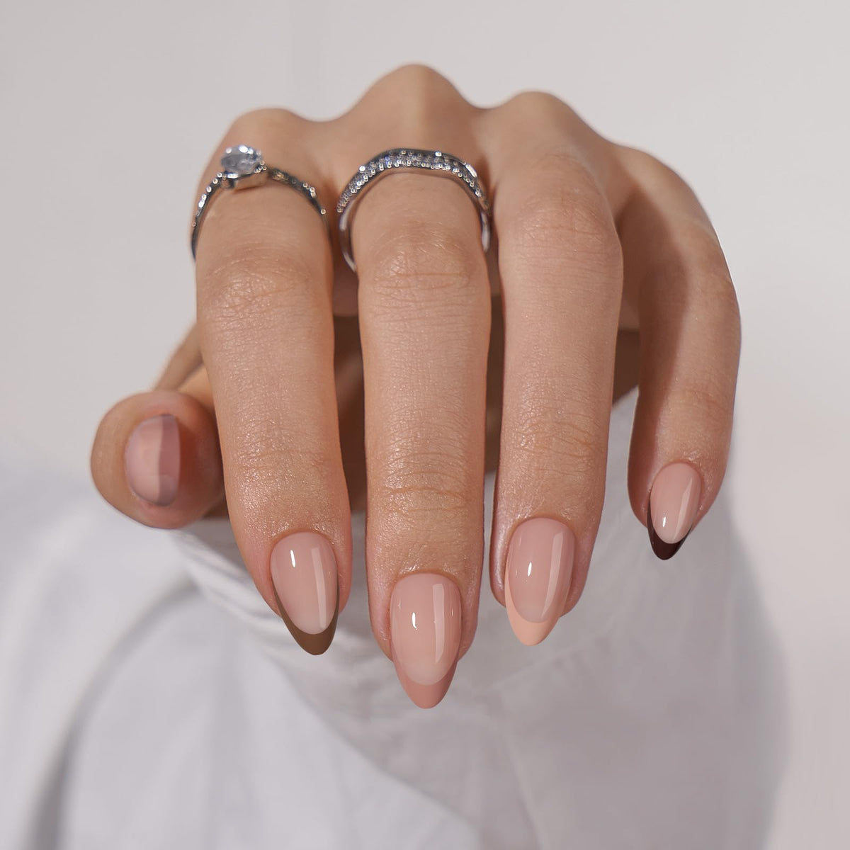 BTArtbox Press On Nails, Short Almond Pink Fake Nails, 32Pcs Full Kit