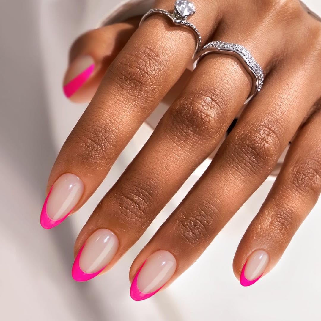 BTArtbox Press On Nails, Short Almond Pink Fake Nails, 32Pcs Full Kit